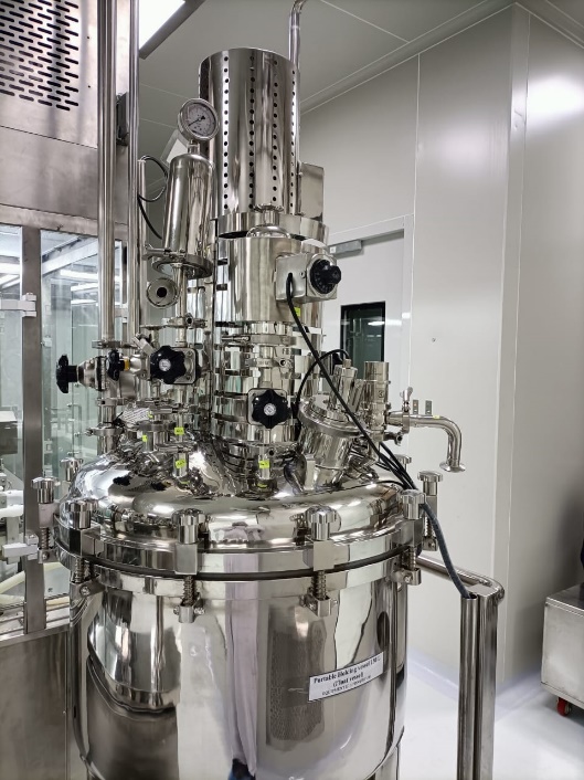 Manufacturing Tank 3 - RKS Fabricators high-quality pharmaceutical equipment